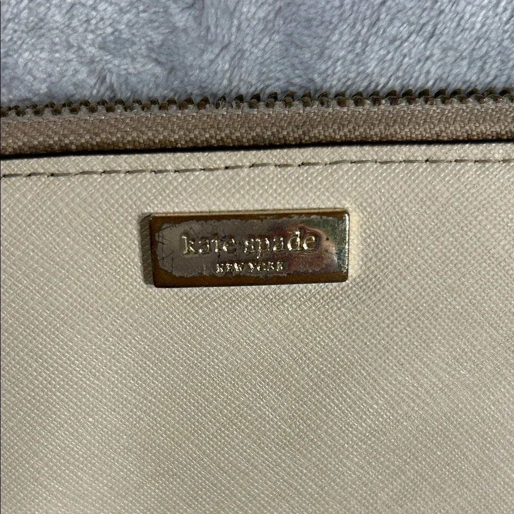 Kate Spade New York Beige Zip-Around Wallet